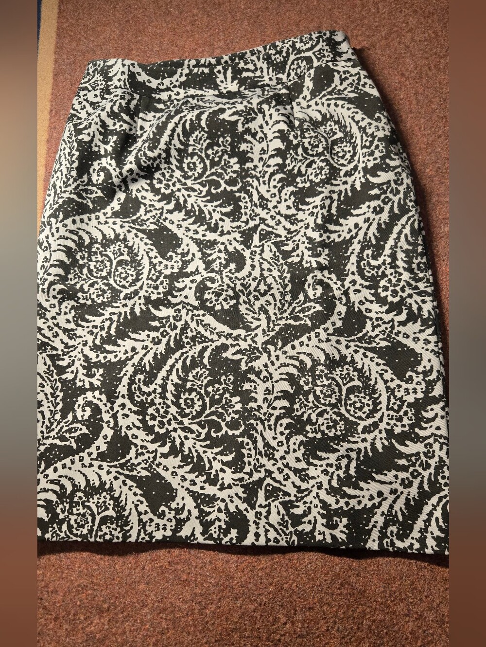 Chadwicks Black and Gray Paisley Print Pencil Skirt Size 8